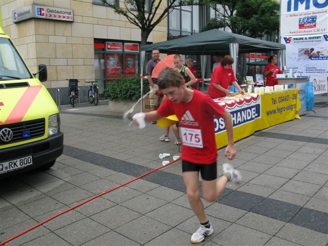 ../Images/BenefizlaufMerseburg2010 (79).jpg